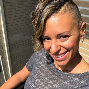 Meet your Posher, Myriam